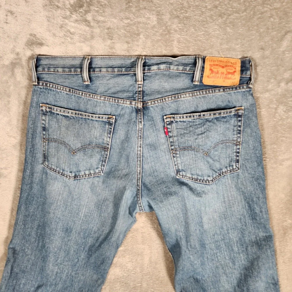 Levi's 559‎ Jeans Men's 38X32 Blue Relaxed Straight 100% Cotton 00559-0377